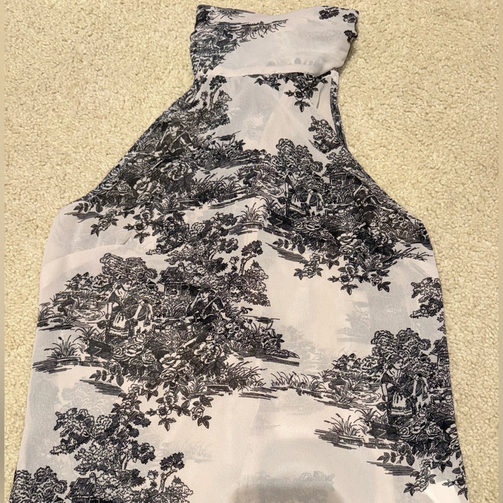 Elan Beige and Black Floral Blouse